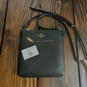 New with tags Coach crossbody leather purse